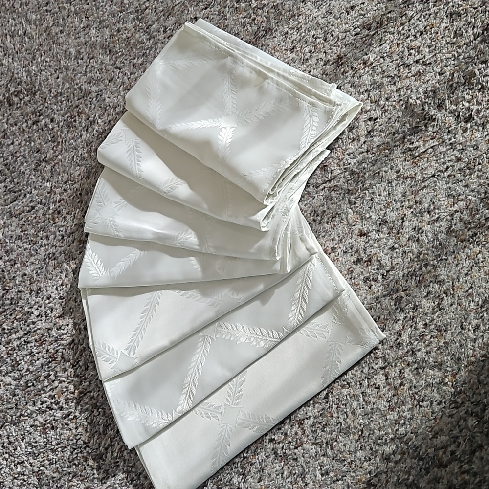 Cloth napkins (set of 7)